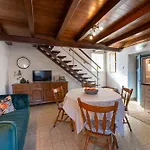 Casa Nadia In Peroj - Haus Fuer 8 Personen بيت للعطل