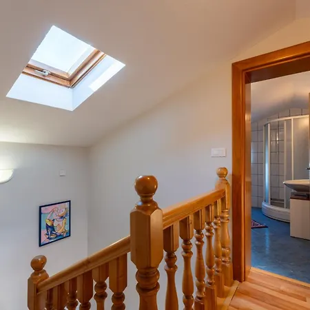 Casa Nadia In Peroj - Haus Fuer 8 Personen *