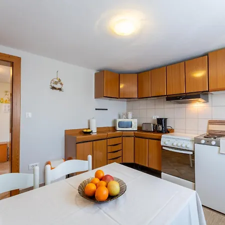 펜션 Casa Nadia In Peroj - Haus Fuer 8 Personen