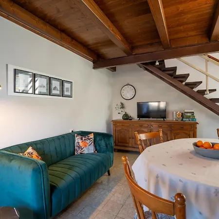 펜션 Casa Nadia In Peroj - Haus Fuer 8 Personen *