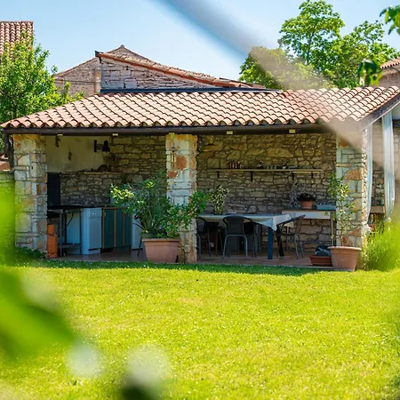 بيت للعطل Casa Nadia In Peroj - Haus Fuer 8 Personen